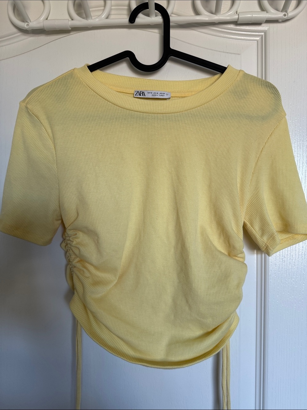 ZARA Pale Yellow Ribbed Short Sleeve Ruched Crop Top